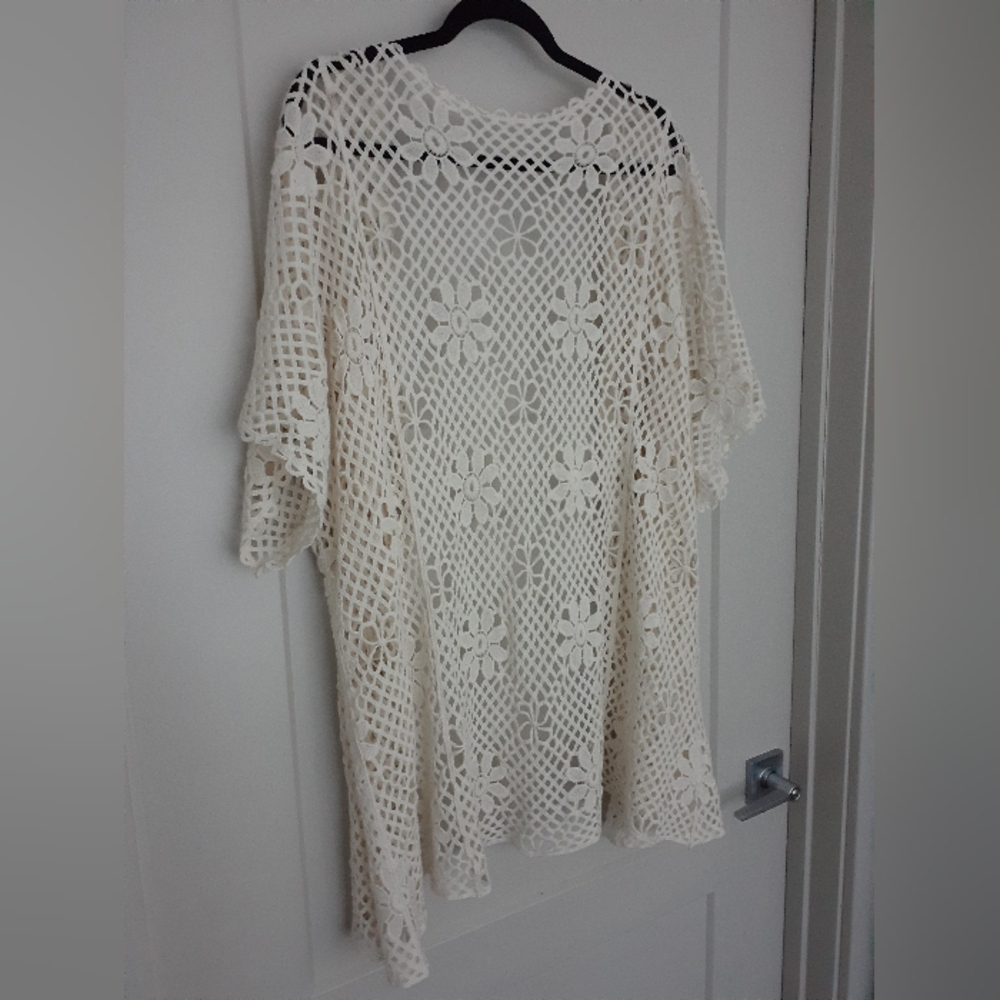 Floral Macrame Style Cardigan - Picture 11 of 11